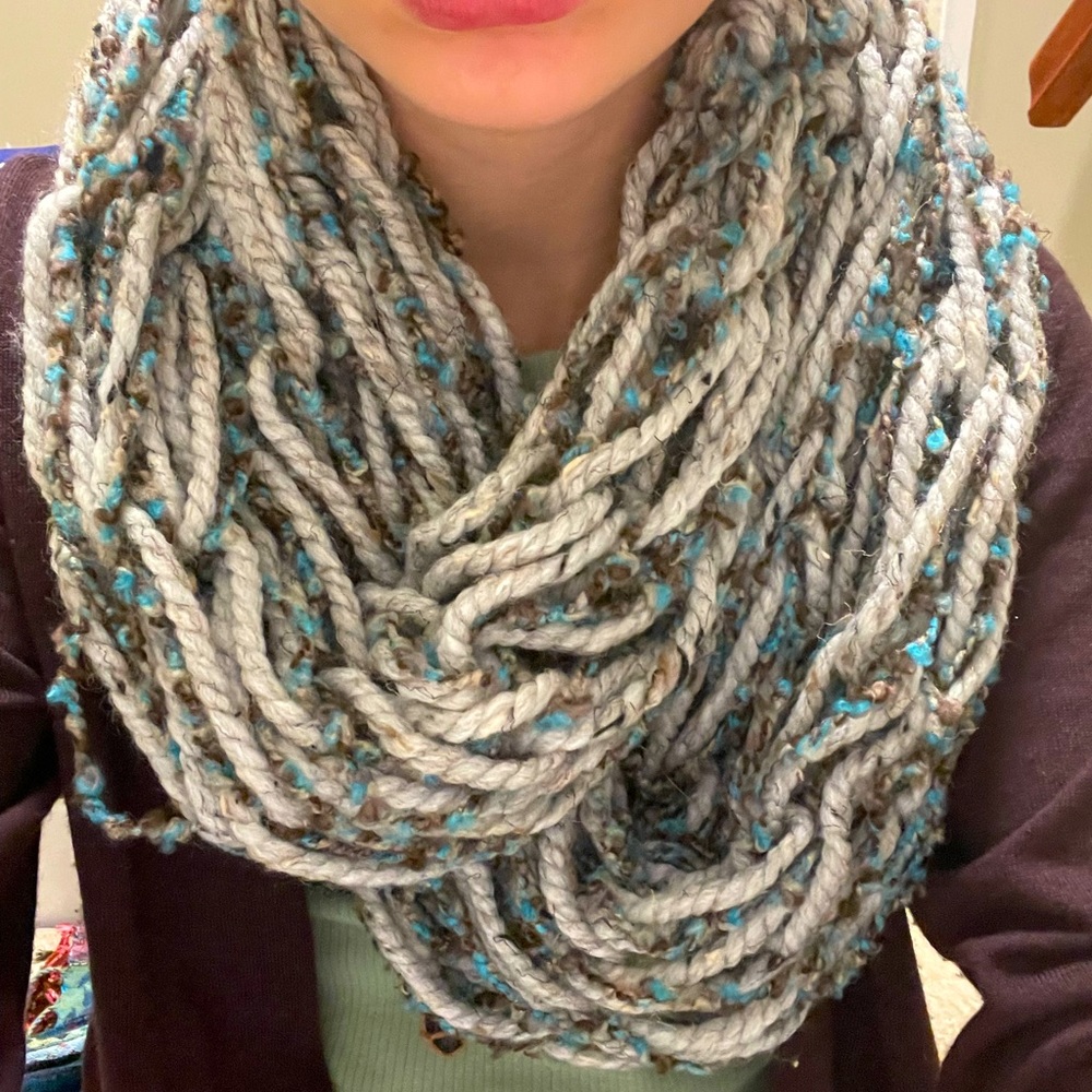 brand new, never used , infinity scarf!
